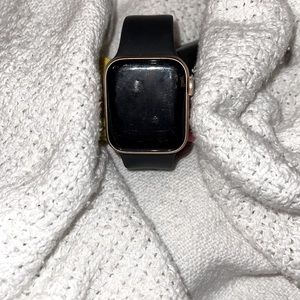 Series 5 Apple Watch new just put the box